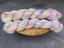 Load image into Gallery viewer, LITLG - DK Twist Variegated