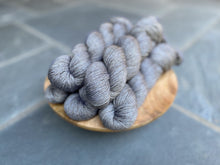 Load image into Gallery viewer, Little Fox Yarn - Bosa
