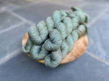 Load image into Gallery viewer, Little Fox Yarn - Bosa