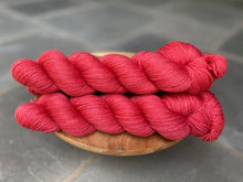 Load image into Gallery viewer, Julie Asselin - Fino