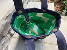 Load image into Gallery viewer, Retro Tote