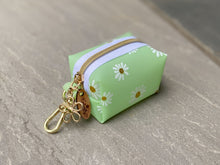 Load image into Gallery viewer, Daisy Notions Pouch