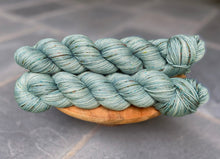 Load image into Gallery viewer, Julie Asselin - Fino