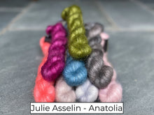 Load image into Gallery viewer, Yarn Samples