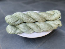 Load image into Gallery viewer, CFC - Flax Fingering