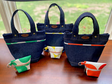 Load image into Gallery viewer, Retro Tote