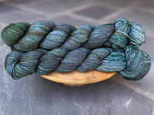 Load image into Gallery viewer, LITLG - DK Twist Variegated