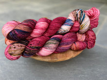 Load image into Gallery viewer, LITLG - DK Twist Variegated