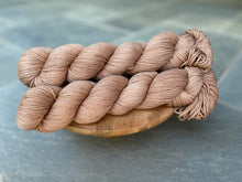 Load image into Gallery viewer, LITLG - DK Twist Semi Solid