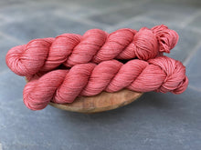 Load image into Gallery viewer, LITLG - DK Twist Semi Solid