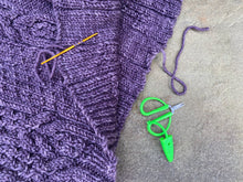 Load image into Gallery viewer, Knitworthy - Mini Scissors