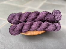 Load image into Gallery viewer, LITLG - DK Twist Semi Solid