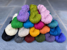 Load image into Gallery viewer, Harrisville Designs - Shetland
